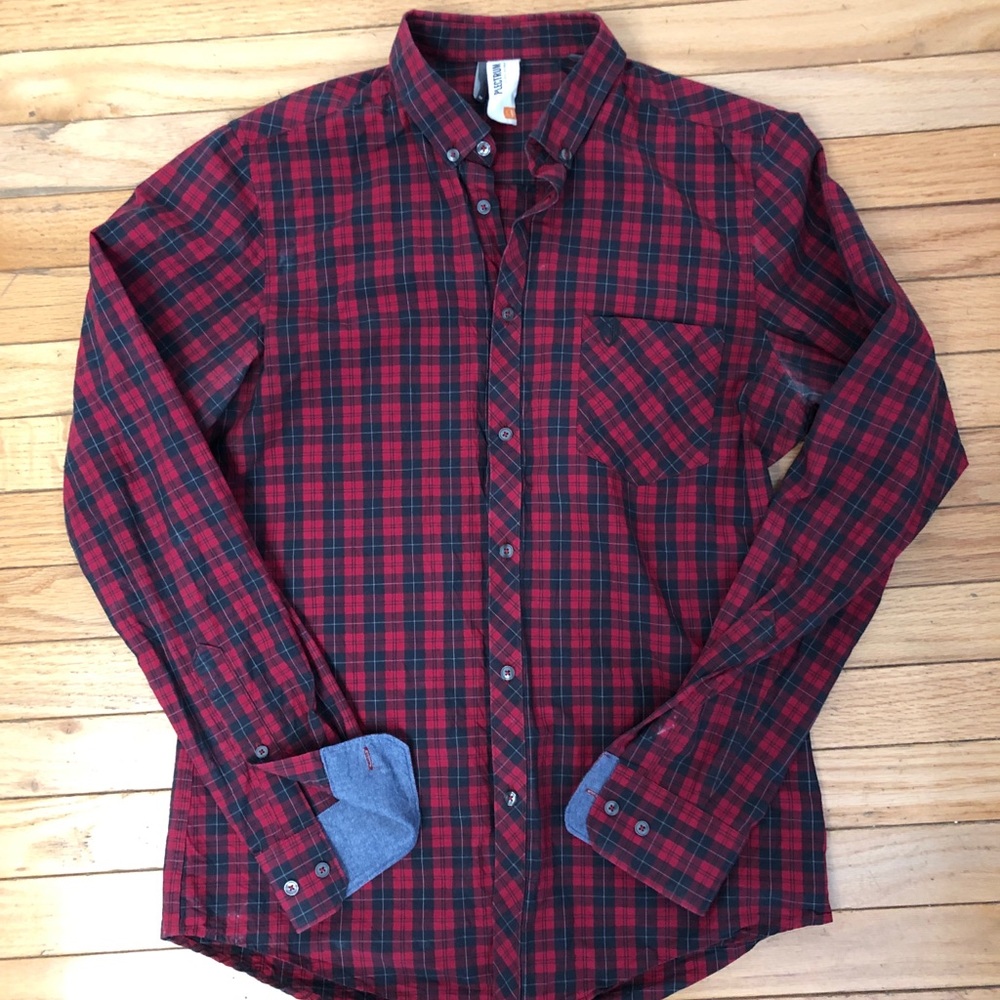 Ben Sherman men’s plaid shirt.